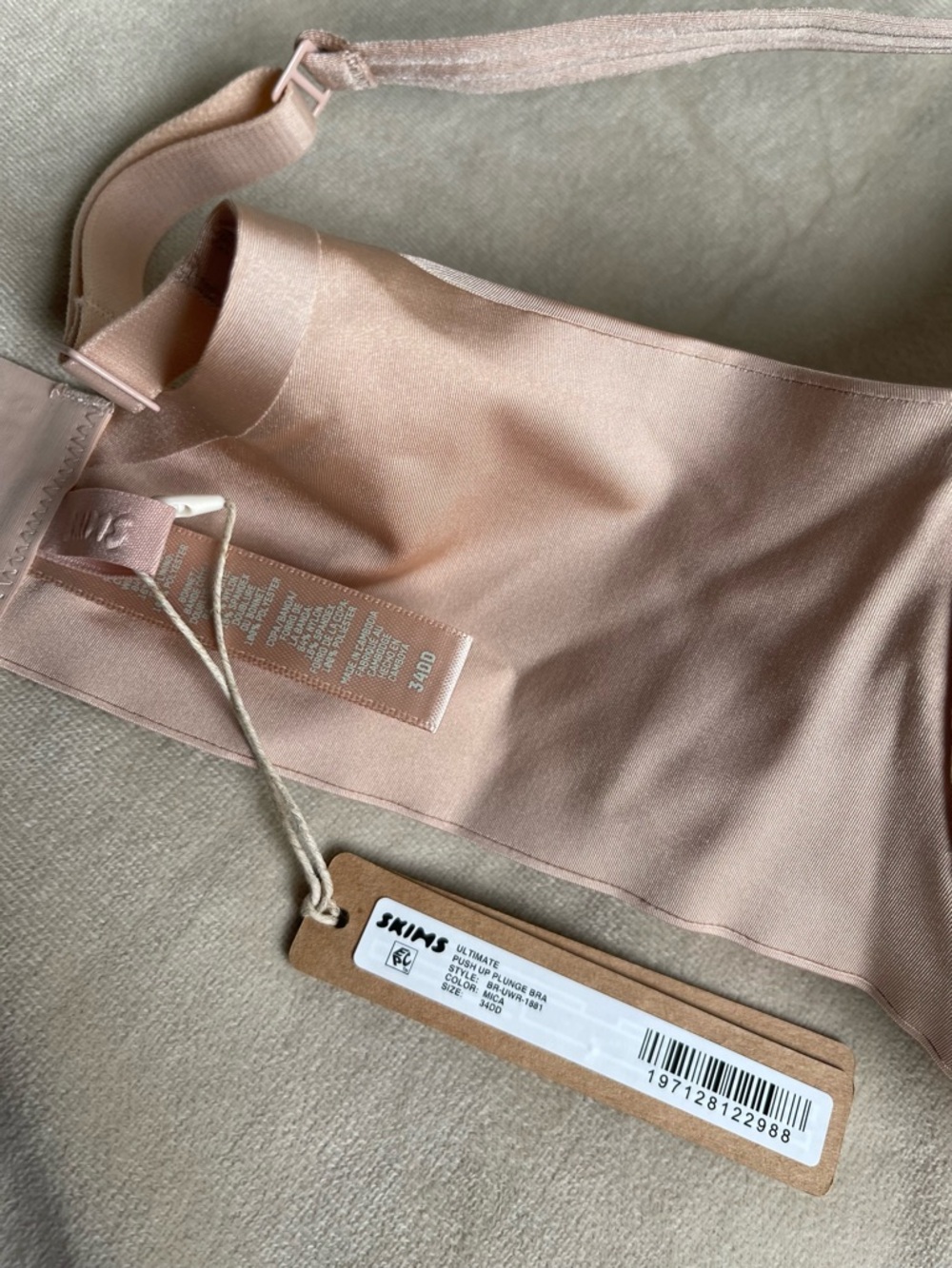 SKIMS Ultimate Push-Up Bra Mica 34DD NWT - Picture 6 of 6